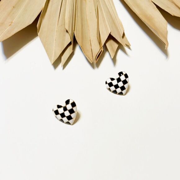 Black and white Heart earrings #60 - Picture 2 of 5